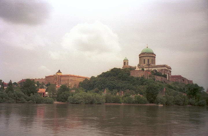 02 Old Church on the Danube.jpg - ASCII